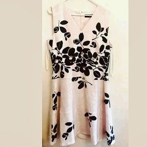 Karl Lagerfeld A line dress